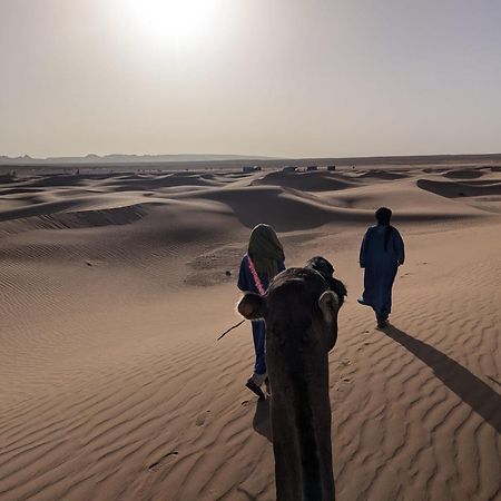 Готель Mhamid Sahara Camp - Mhamid El Ghizlane Мхамід Екстер'єр фото