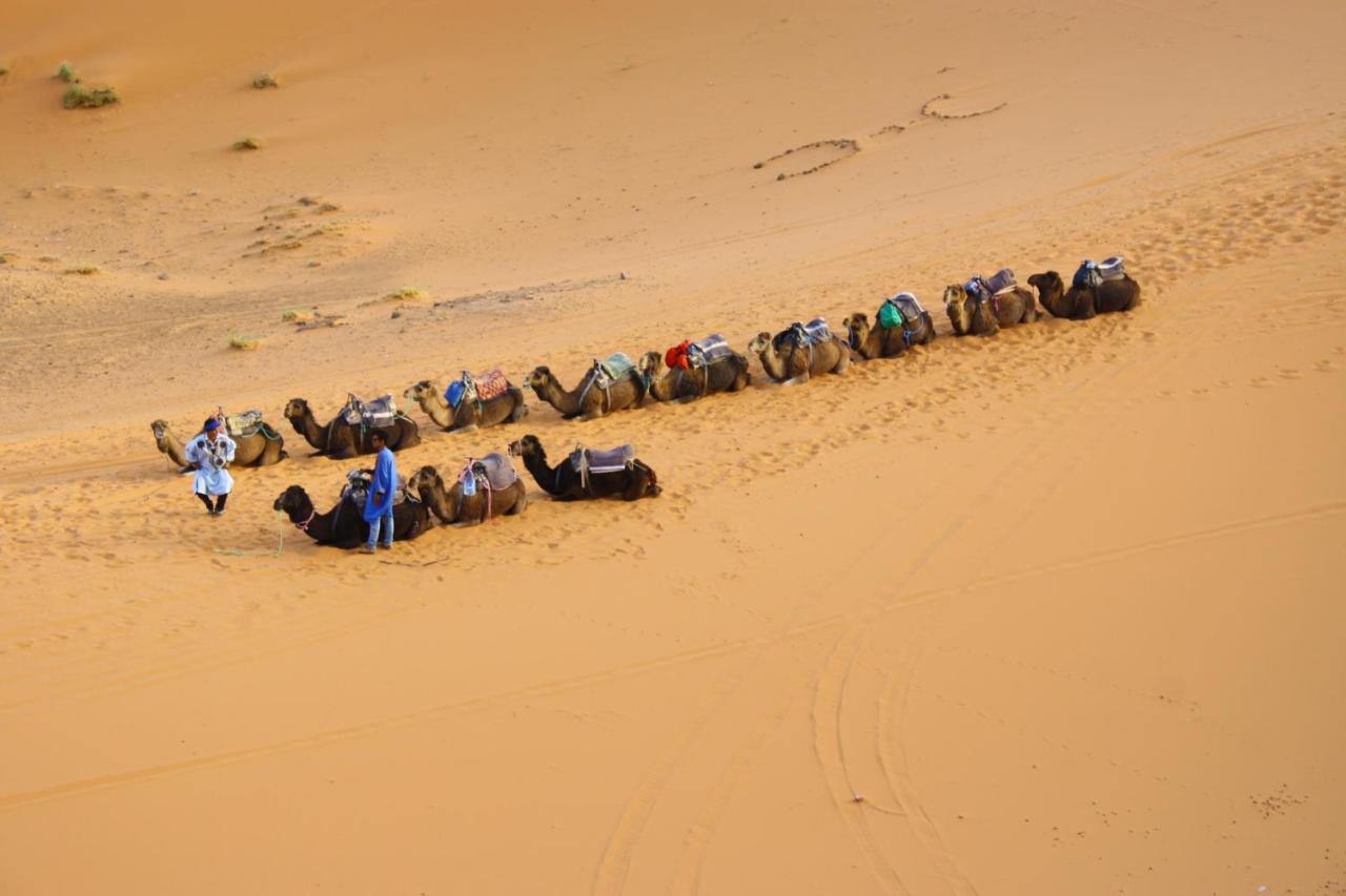 Готель Mhamid Sahara Camp - Mhamid El Ghizlane Мхамід Екстер'єр фото
