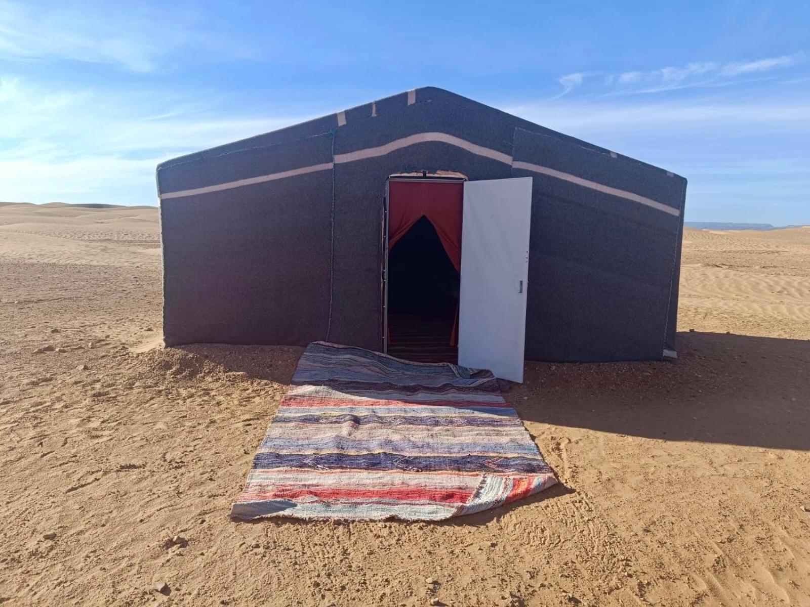 Готель Mhamid Sahara Camp - Mhamid El Ghizlane Мхамід Екстер'єр фото