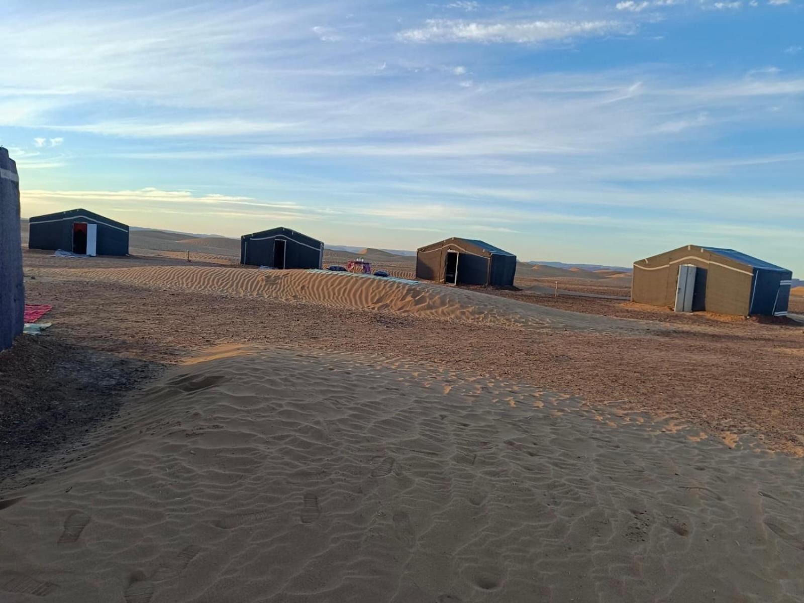 Готель Mhamid Sahara Camp - Mhamid El Ghizlane Мхамід Екстер'єр фото